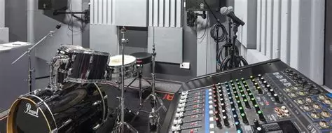 th