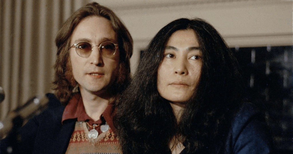 Documentaire-sur-John-Lennon-et-Yoko-ONO-fait-ses-debuts