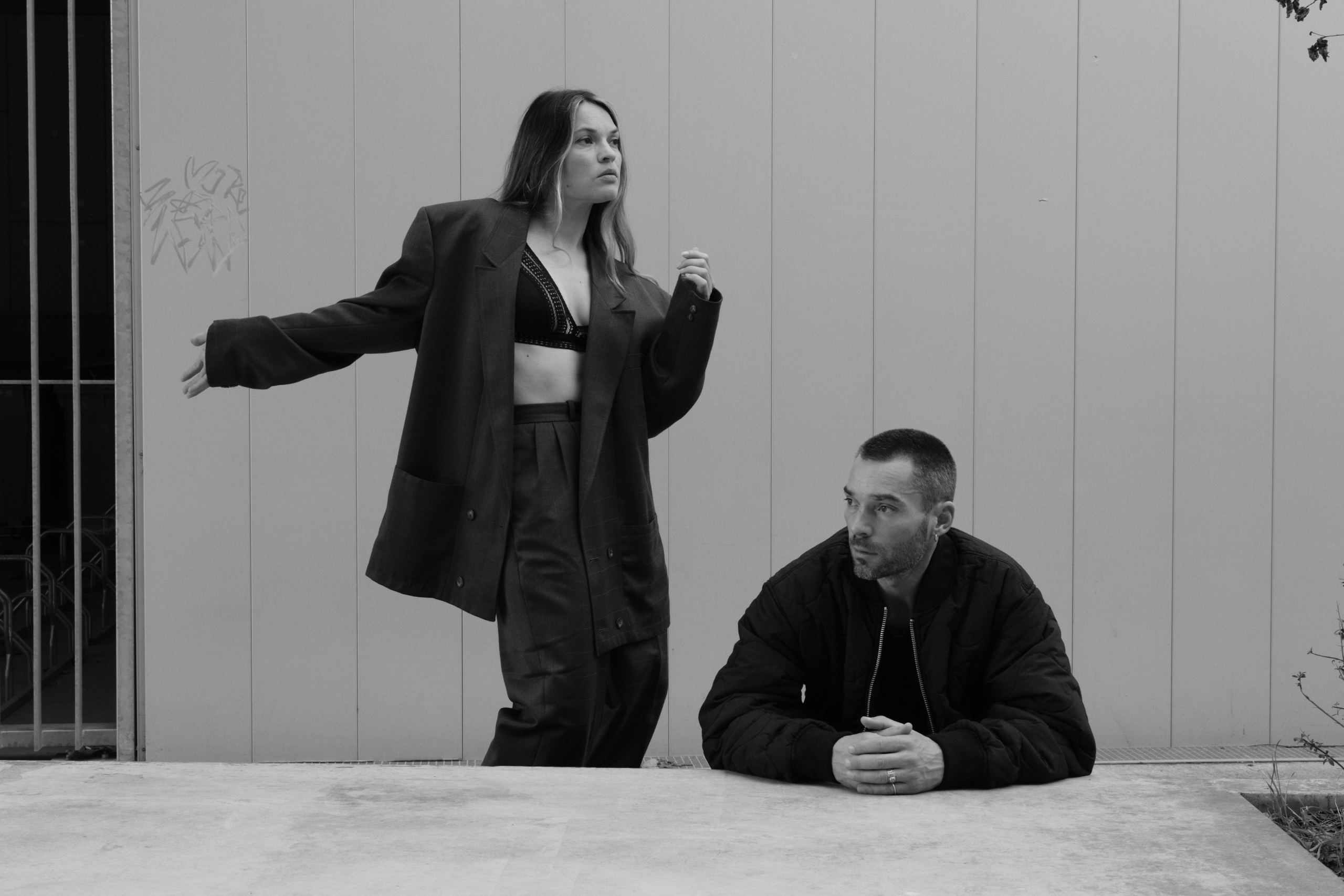 <i>You <s>should</s> have left</i>, par Elodie et Florian Guillotin + <i>Fixin</i>, par Sylvain Darrifourcq